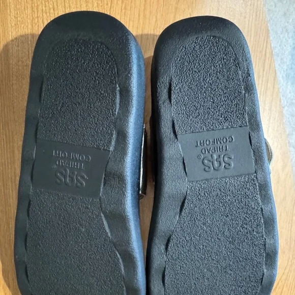 SAS Sanibel Sandals Size 8 - Picture 2 of 7
